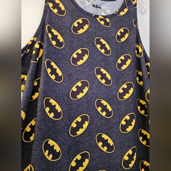 Batman Repeater Logo Graphic Tank Top | Size Large - Picture 4 of 8